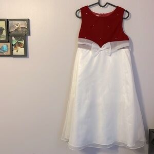 Bonnie Jean Vintage Red Velvet with Pearl Bead Detail White Tulle Skirt Dress 16